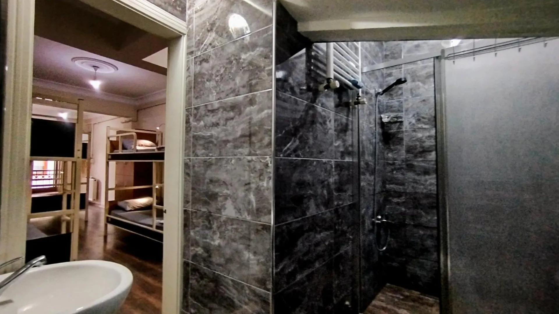 Taksim City Ivy Hostel 伊斯坦布尔