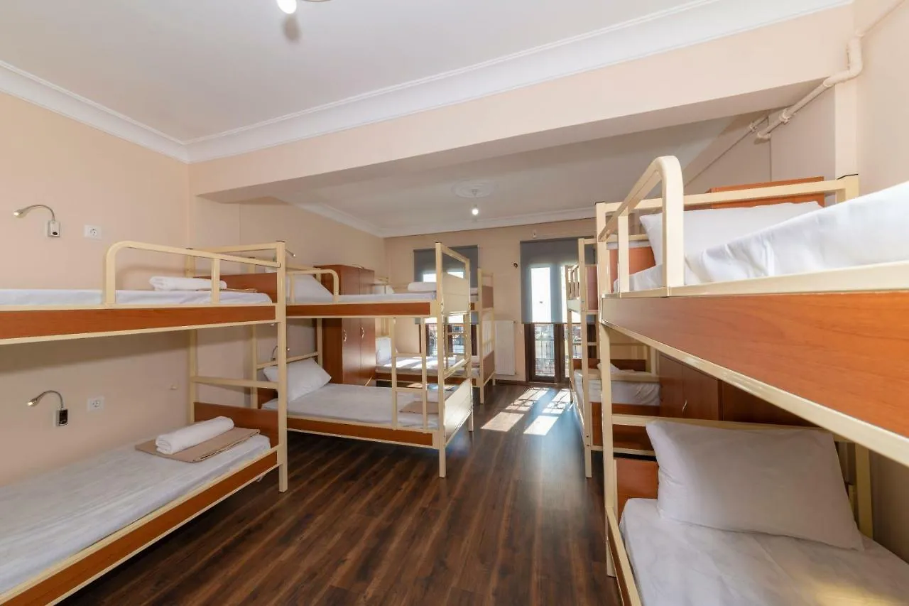 Taksim City Ivy Hostel İstanbul 3*,